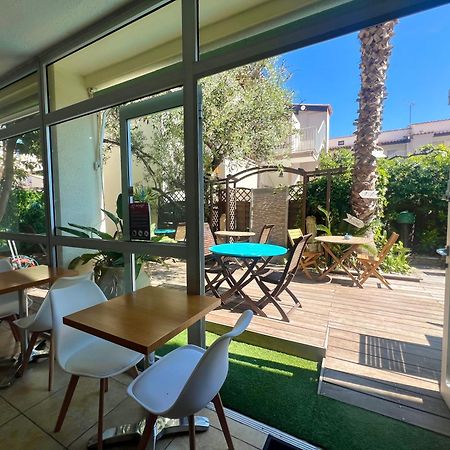 Hotel Les Grenadines Agde Esterno foto